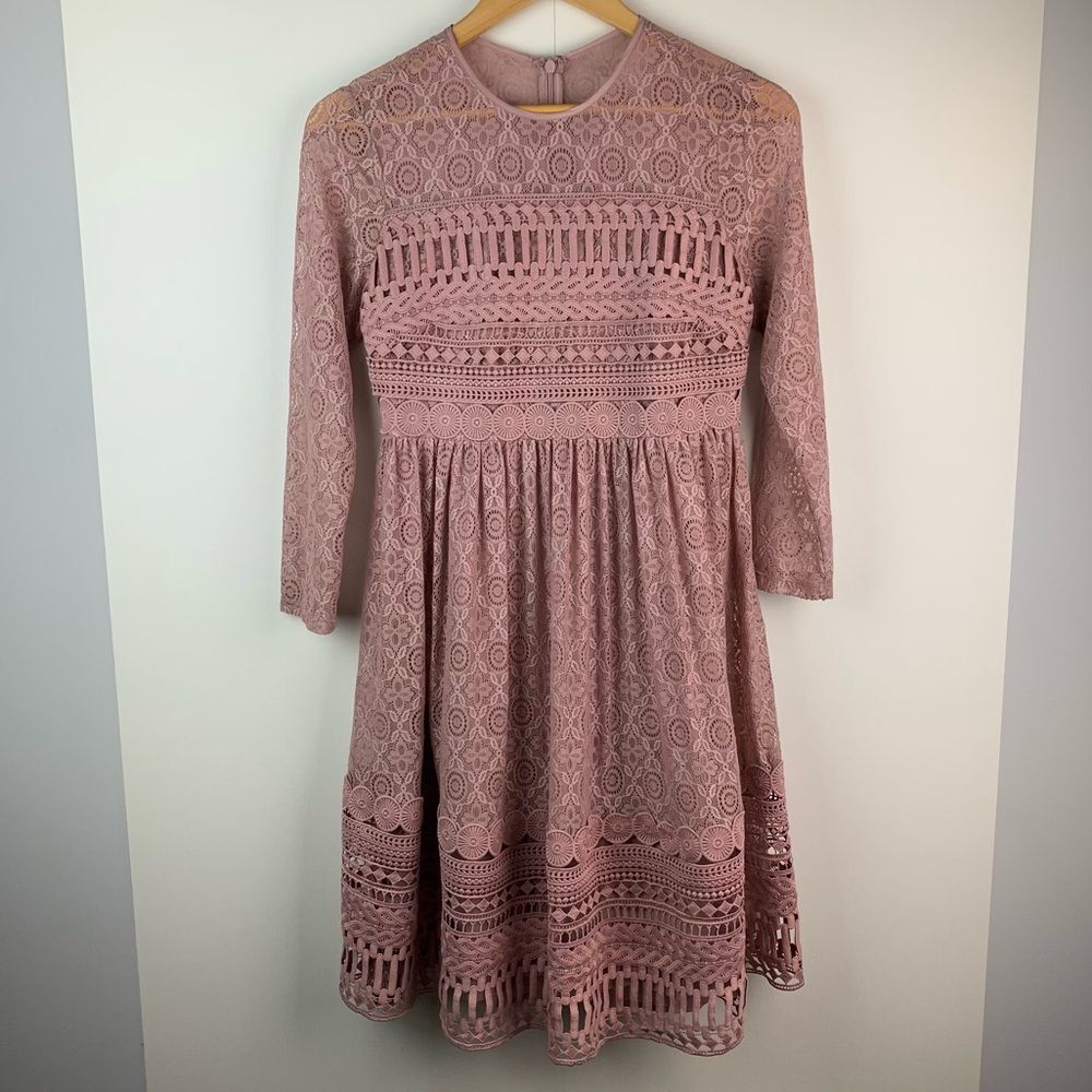 NWT ASOS DESIGN Maternity premium lace mini skater dress with long sleeves Sz 2
